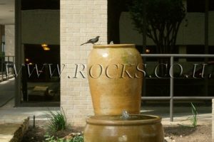 קישוטים לבית ולגינה