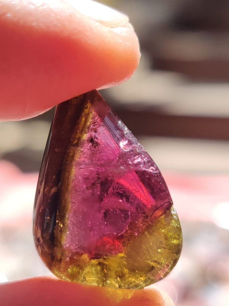 watermelon tourmaline - טורמלין אבטיח