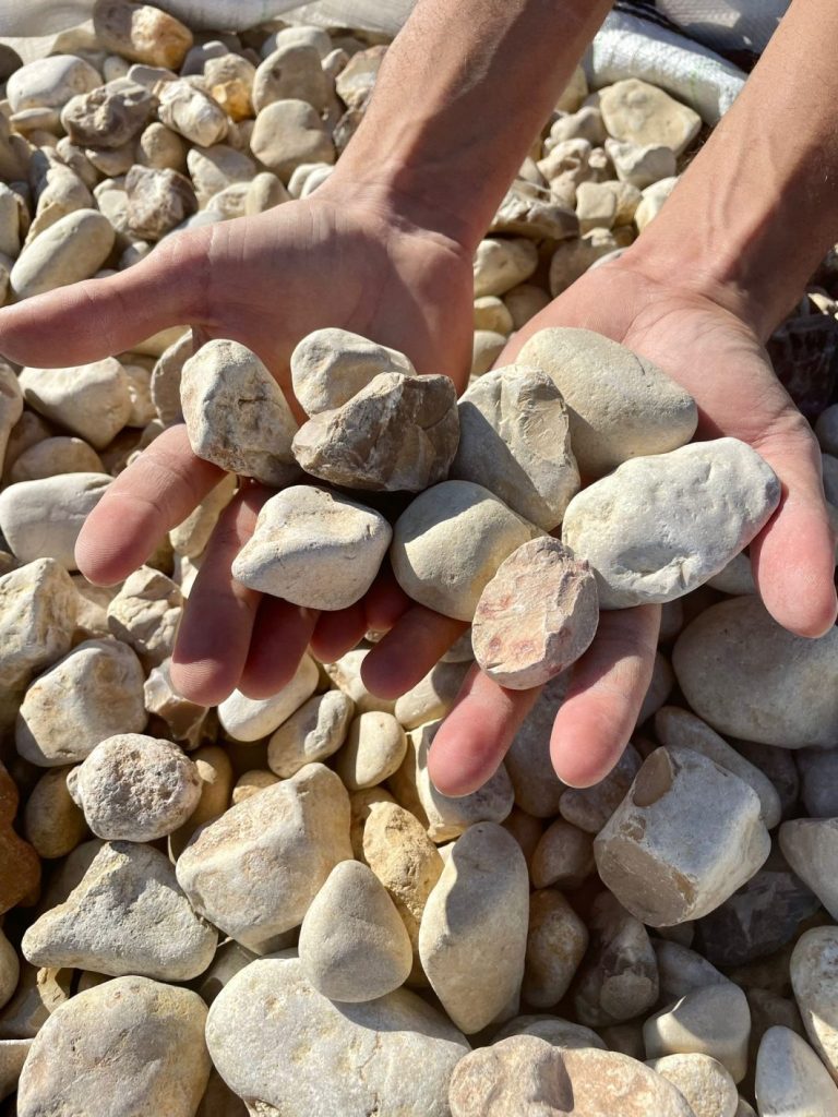 איך להשתמש בחלוקי נחל ניצן בצורה הכי נכונה? חלוקי נחל ניצן