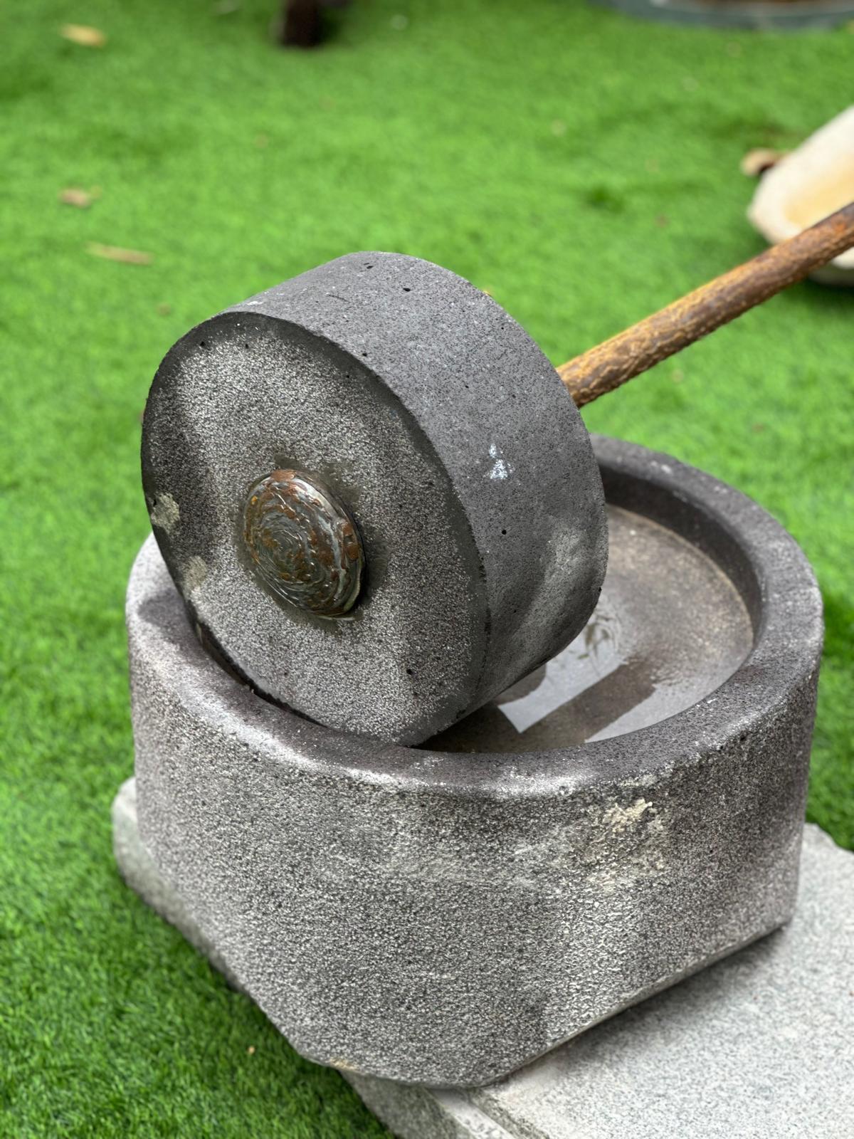 אבן ריחיים לשמן זית millstone for sale