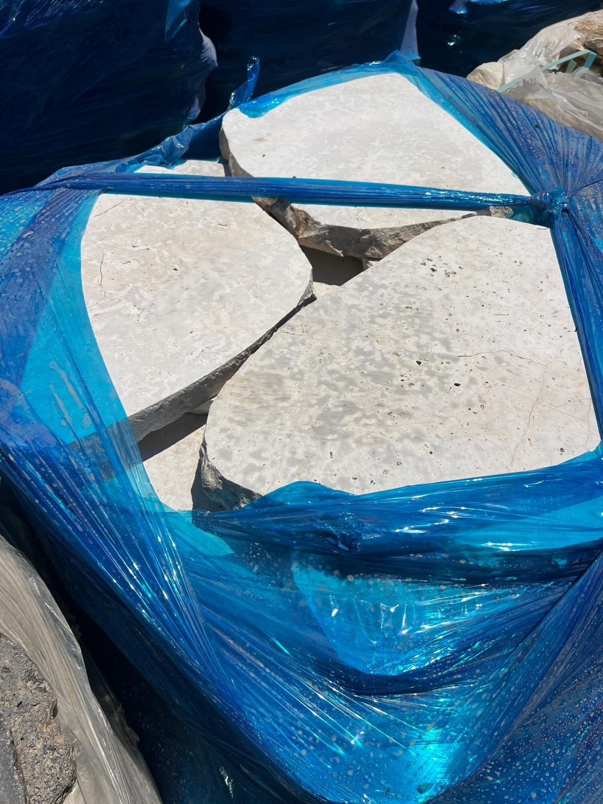 אבן מדרך טבעית מסותתת מעוגלת לריצוף