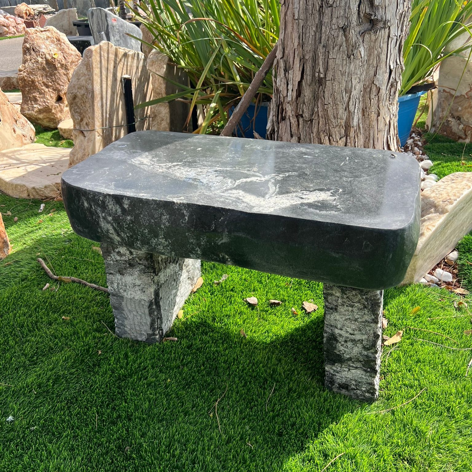 כיסא מאבן לבית