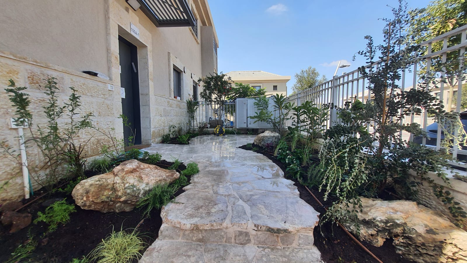 אבנים למדרך