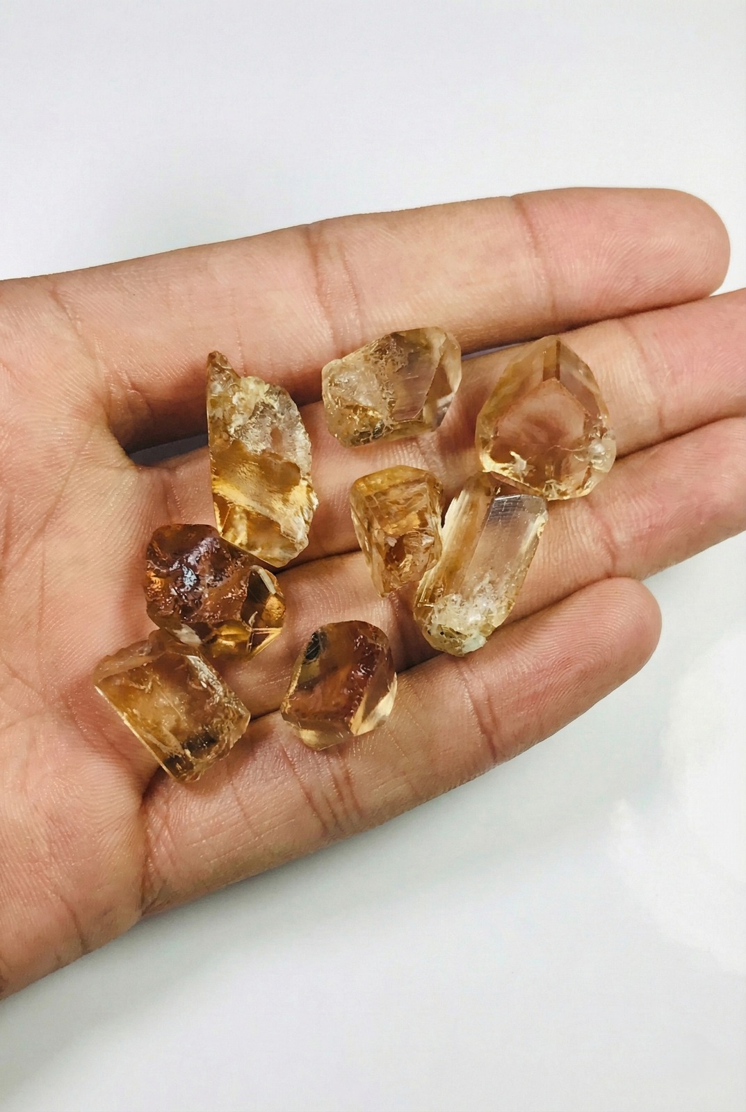 אבן טופז צהובה