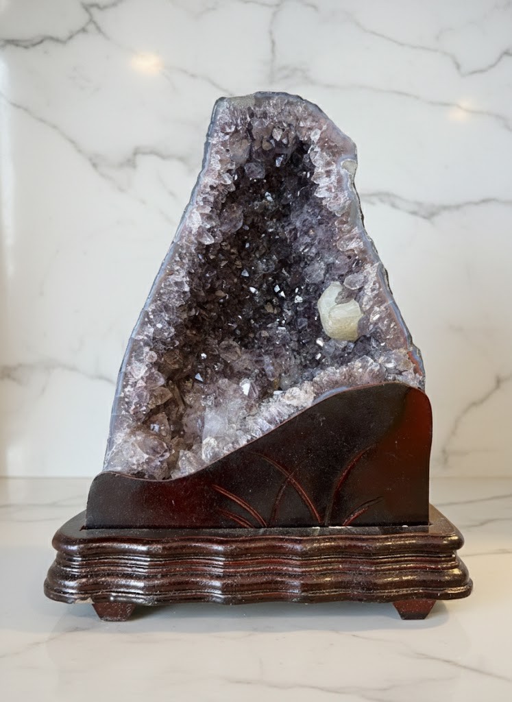 מערת אמטיסט למכירה