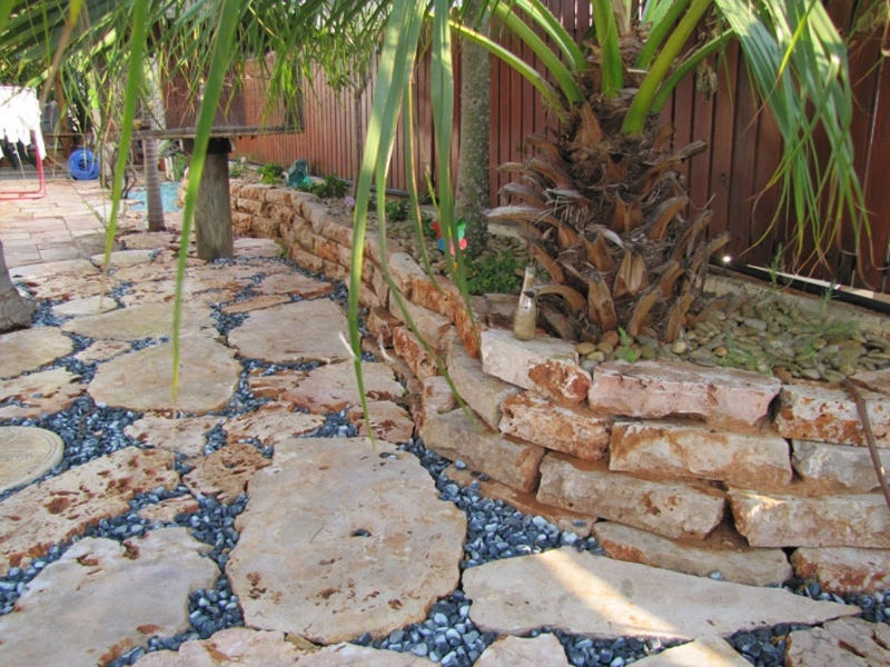 אבן תיחום לקט מנוסרת