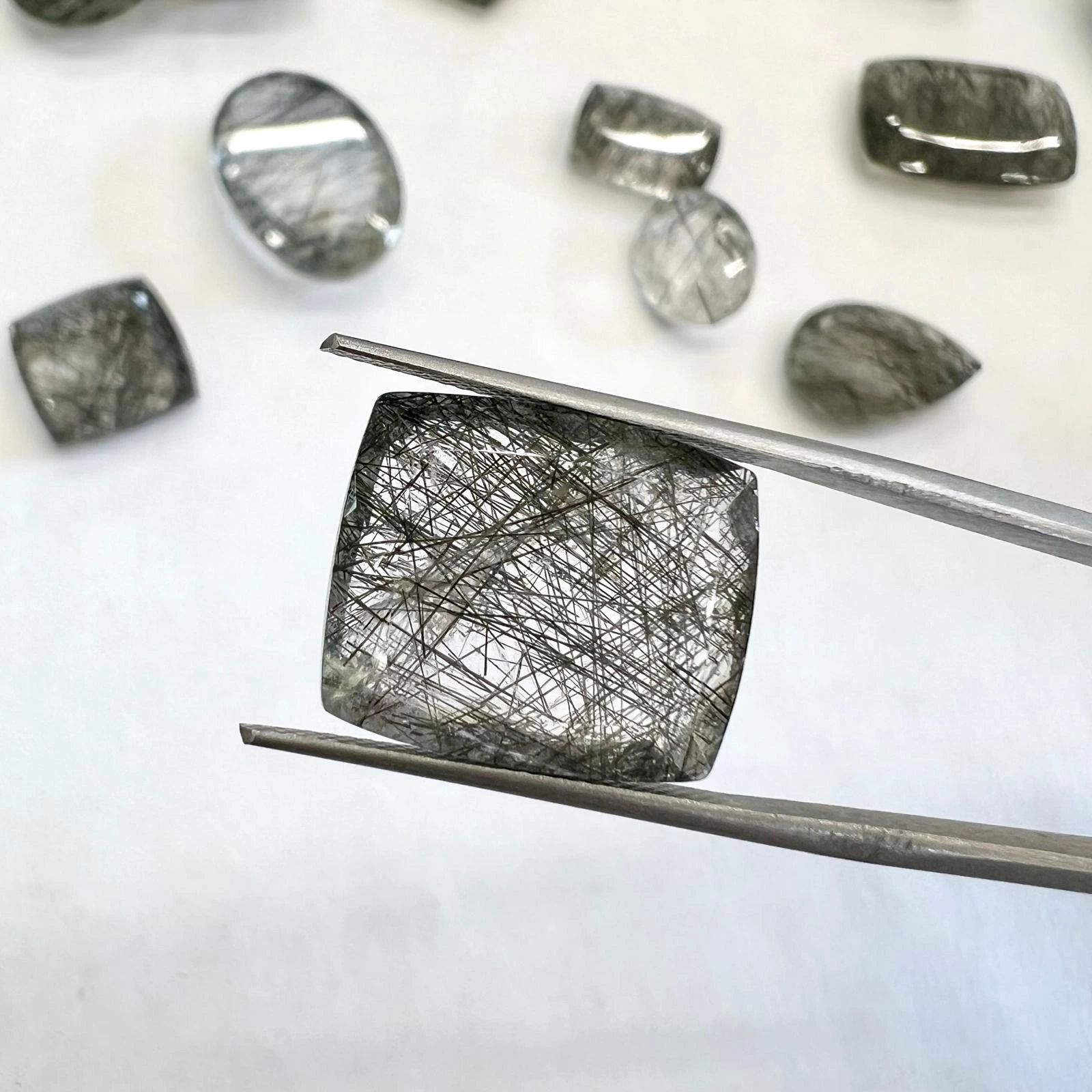 רוטיל קוורץ לשיבוץ cushion cut רוטיל קוורץ לשיבוץ cushion cut