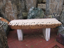 ספסלים מסלע   