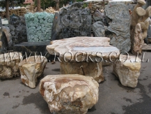 פינות ישיבה מסלע