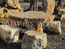 פינות ישיבה מסלע